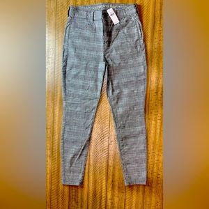 NWT American Eagle Super Stretch, Size 4 Short